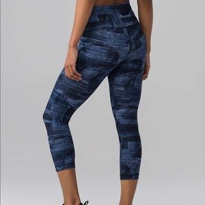 Lululemon wunder under crop 21”